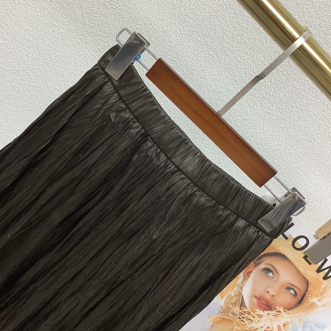 High-Quality Women’s Clothes Packaged with CDs: Upper-Heavy, High-Fashion Style in Various Colors - 图片 6