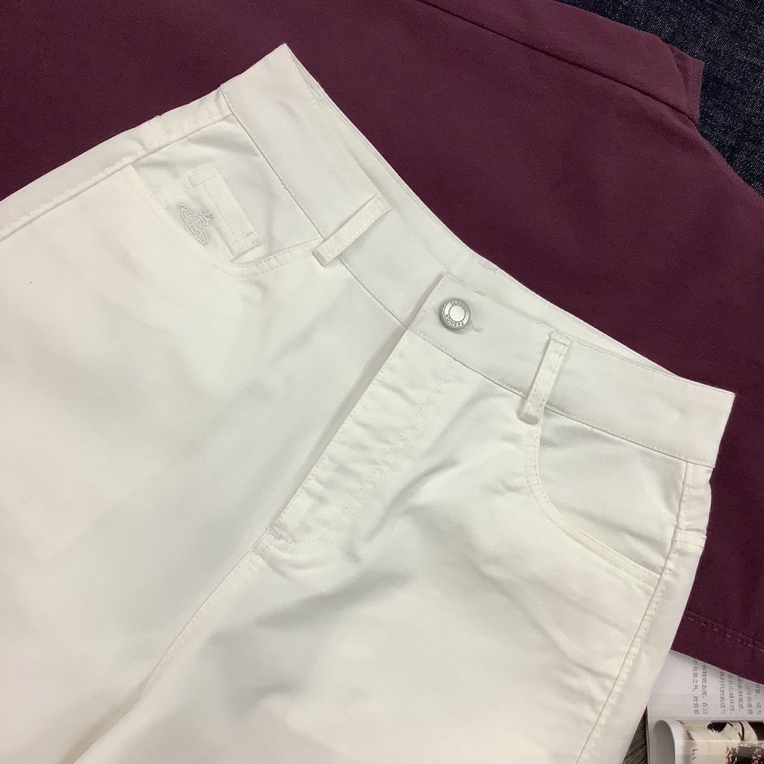 “2025 Spring High-End Women’s Suit with Queen West Wrapper and Embroidered Beads” - 图片 3