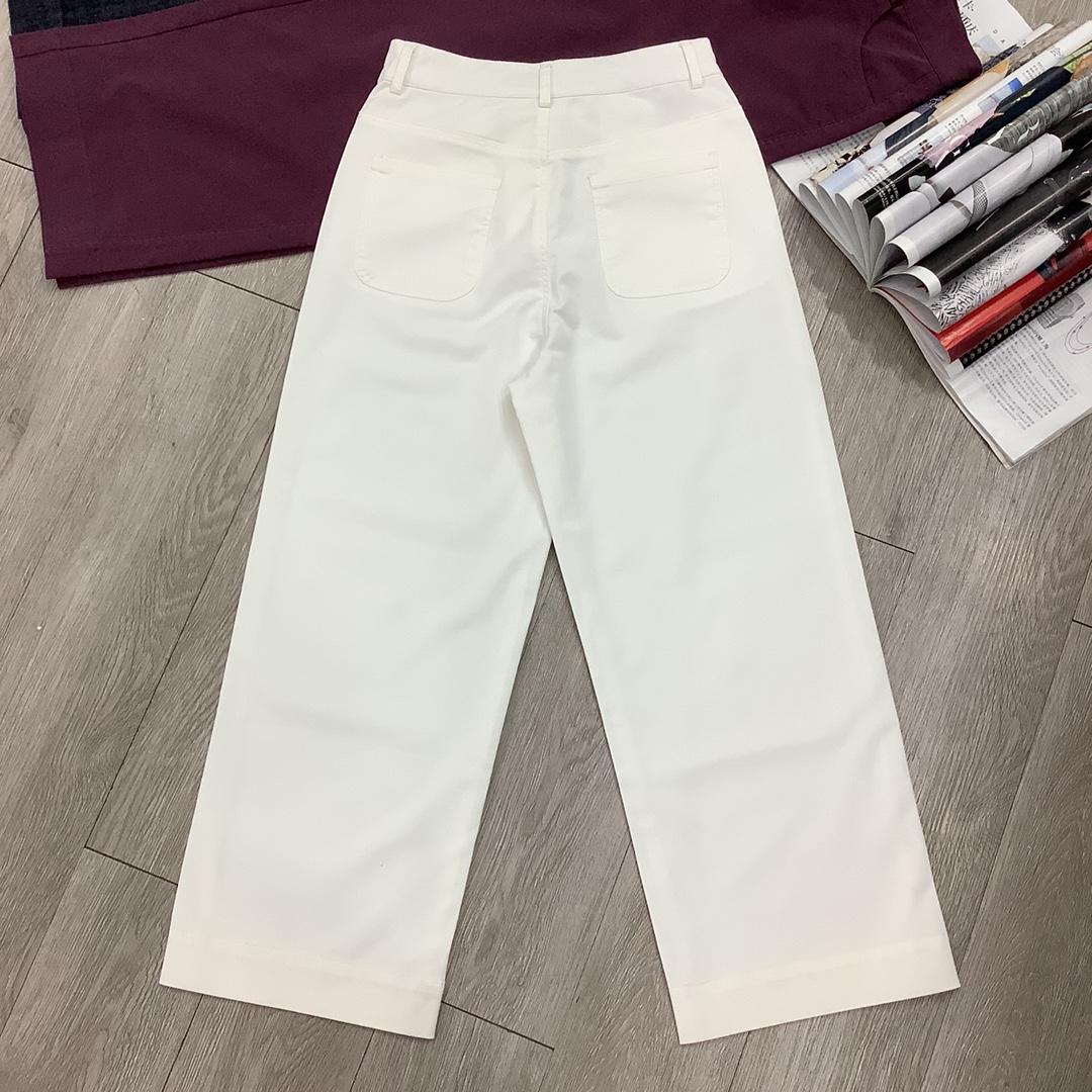 “2025 Spring High-End Women’s Suit with Queen West Wrapper and Embroidered Beads” - 图片 4