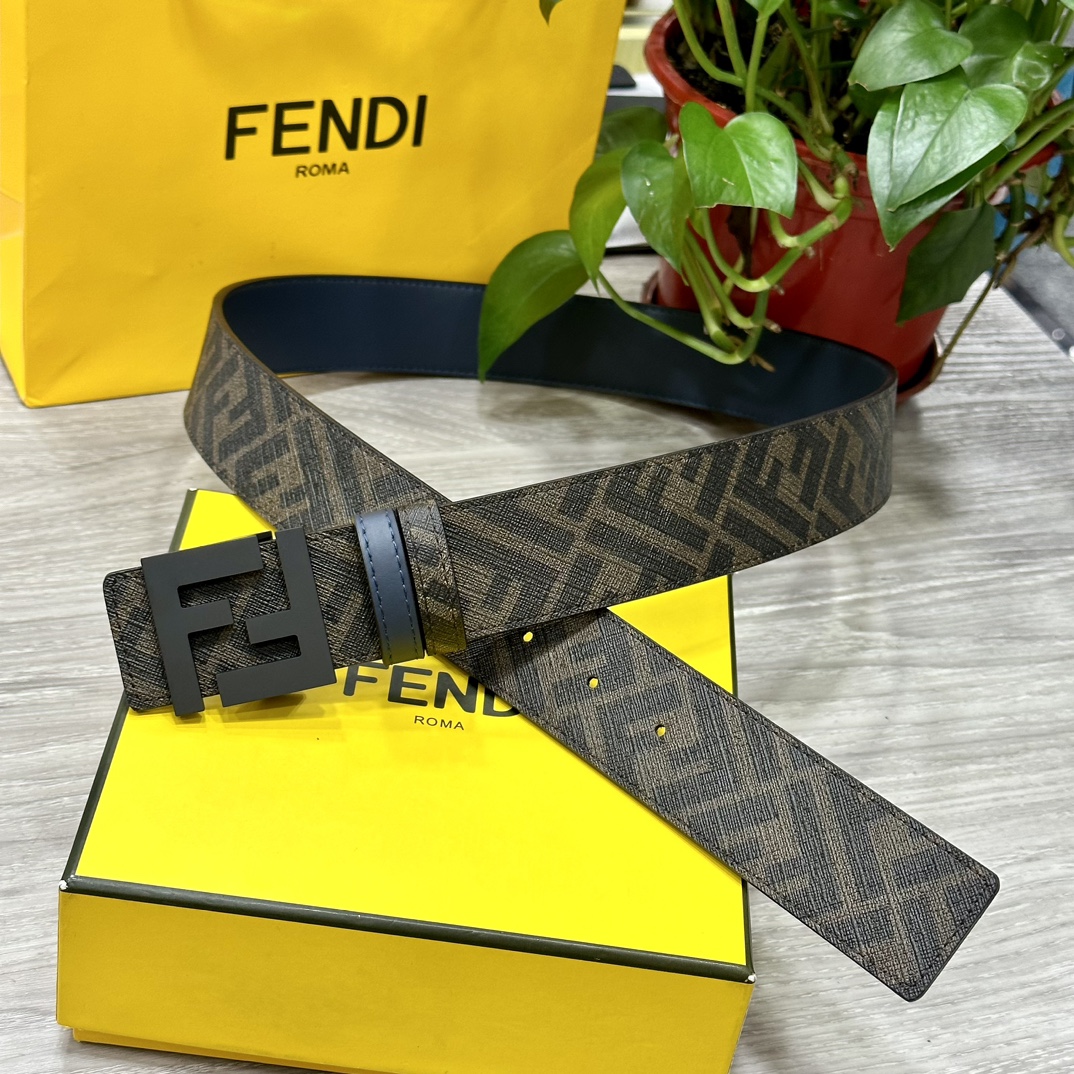 FENDI芬迪专柜同款宽4.0CM双环正反用腰带FF按钉搭扣兰色CuoioRomano皮革材质反面面料带