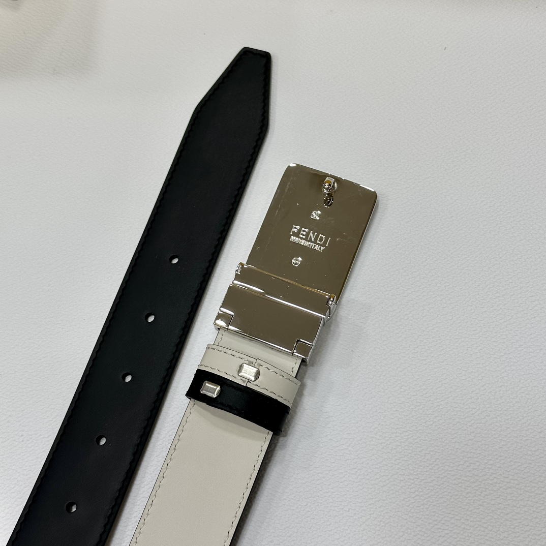 FENDl小怪兽专柜同款宽35MM原单进口双面头层牛皮搭配原版尾夹扣完美的手感.油边出众的细节高清实拍货