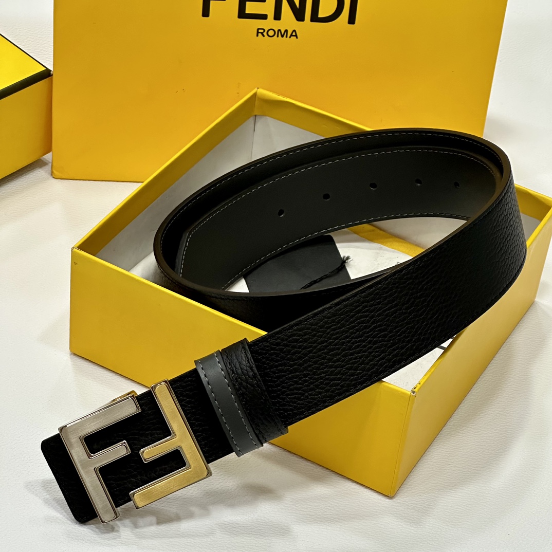 FENDl芬迪宽40MM双面原版小牛皮搭配单钌钯电镀扣完美的手感.油边出众的设计.风格高贵奢华时尚大方高
