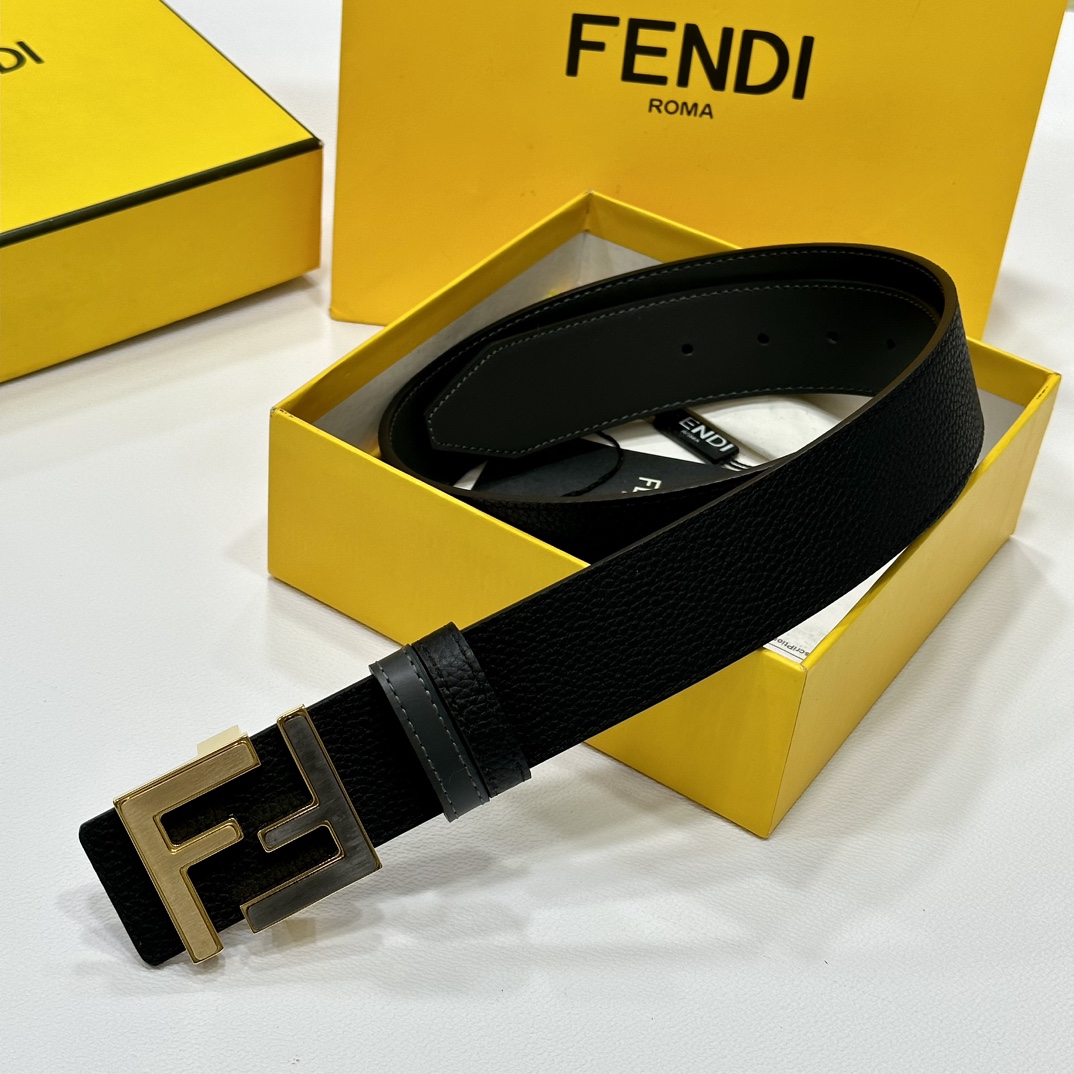 FENDl芬迪宽40MM双面原版小牛皮搭配单钌钯电镀扣完美的手感.油边出众的设计.风格高贵奢华时尚大方高
