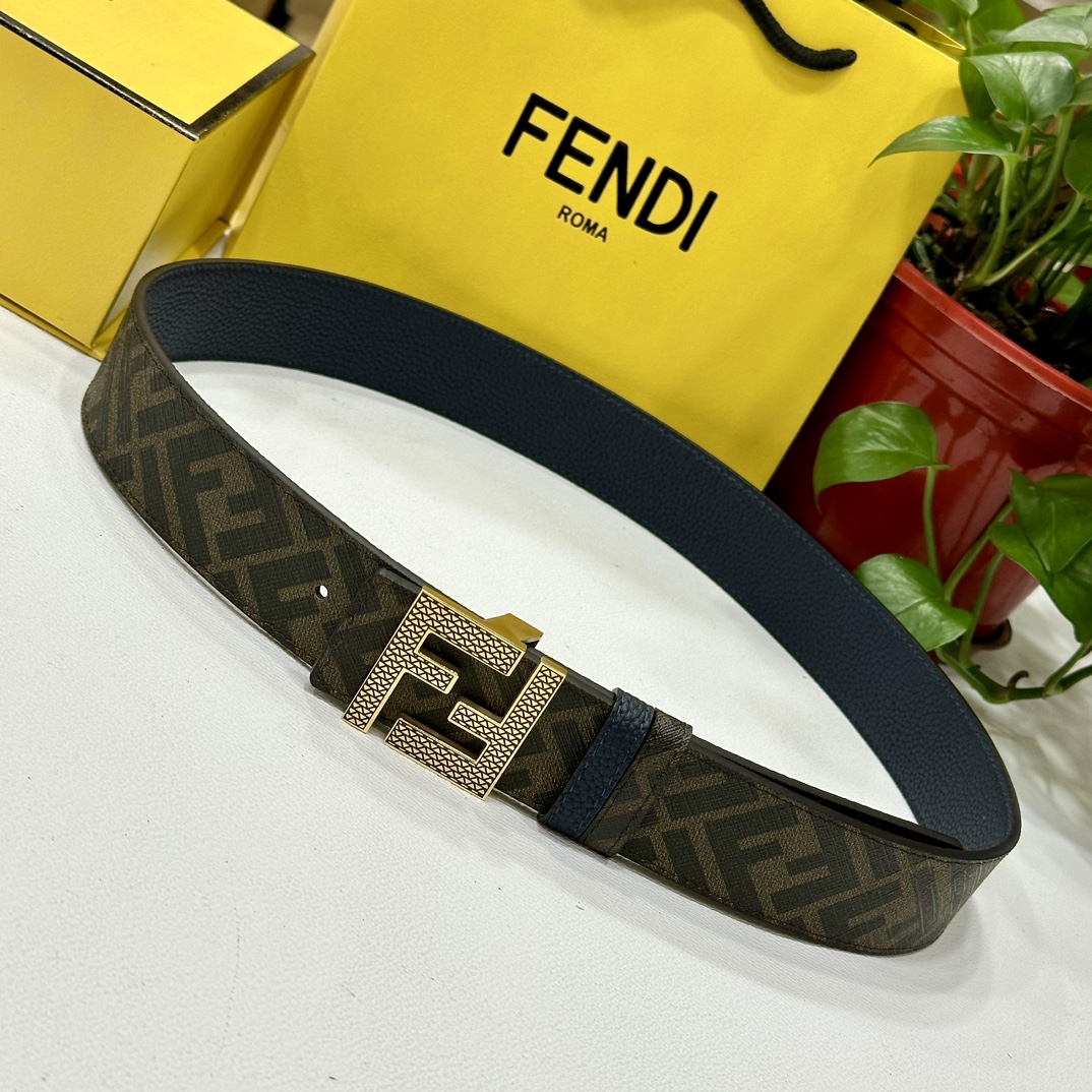 FENDI芬迪专柜同款宽4.0CM双环正反用腰带FF按钉搭扣深兰色CuoioRomano皮革材质反面面料