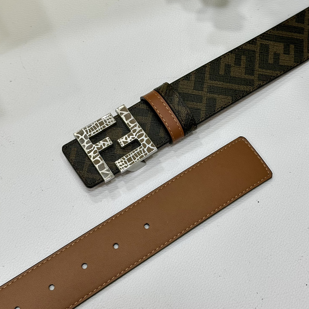 
     FENDI（芬迪）专柜同款 宽4.0CM 双环正反用腰带 FF按钉搭扣 土黄Cuoio  R