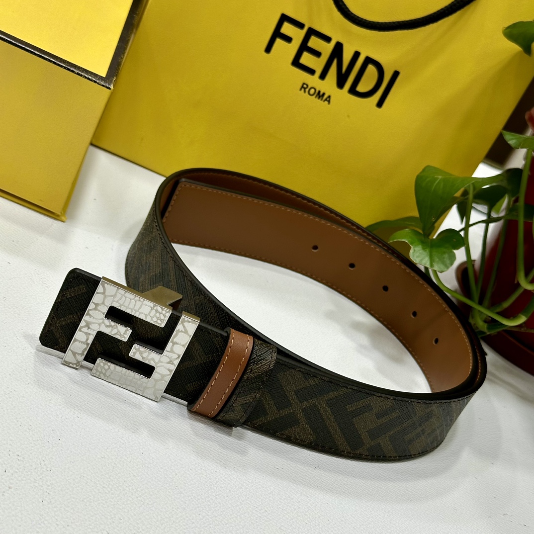 
     FENDI（芬迪）专柜同款 宽4.0CM 双环正反用腰带 FF按钉搭扣 土黄Cuoio  R