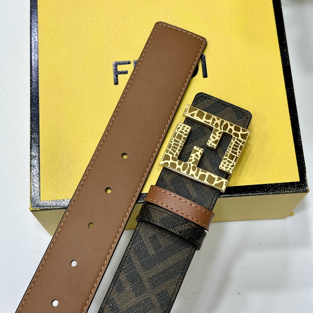 
     FENDI（芬迪）专柜同款 宽4.0CM 双环正反用腰带 FF按钉搭扣 土黄Cuoio  R