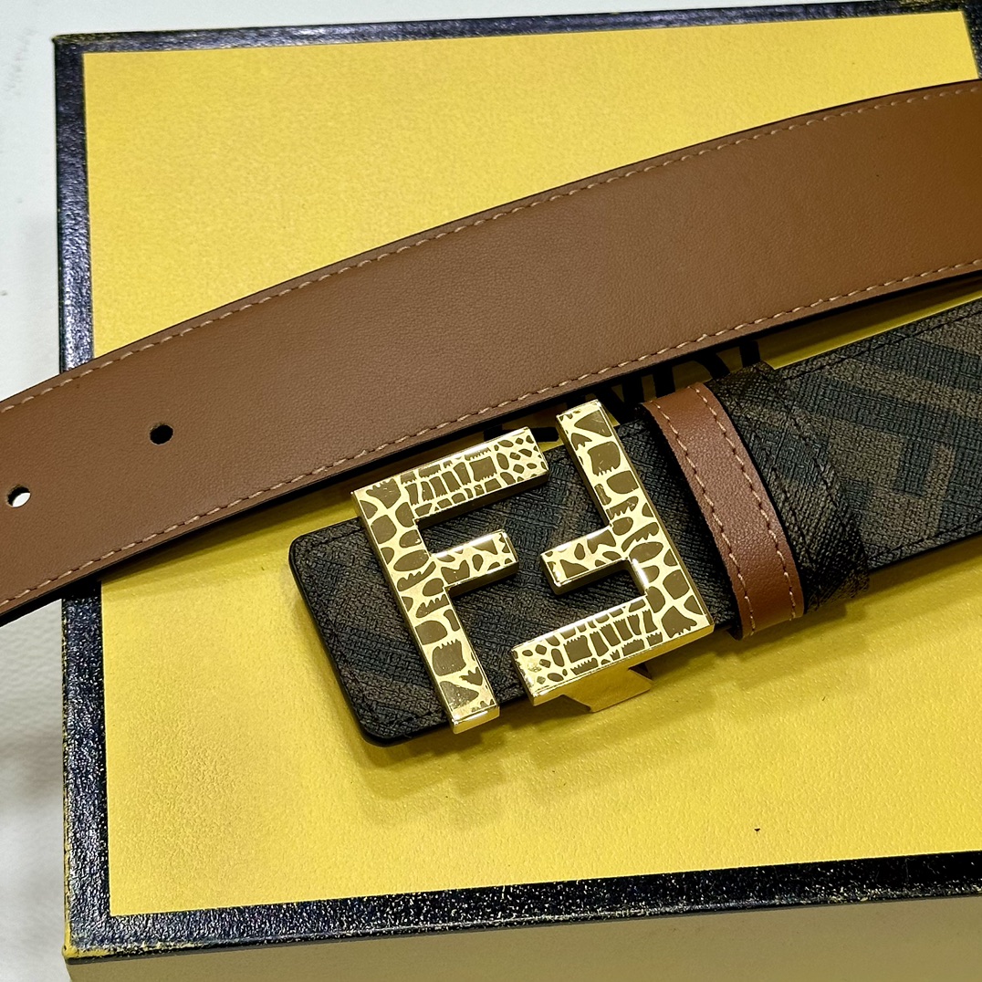 
     FENDI（芬迪）专柜同款 宽4.0CM 双环正反用腰带 FF按钉搭扣 土黄Cuoio  R