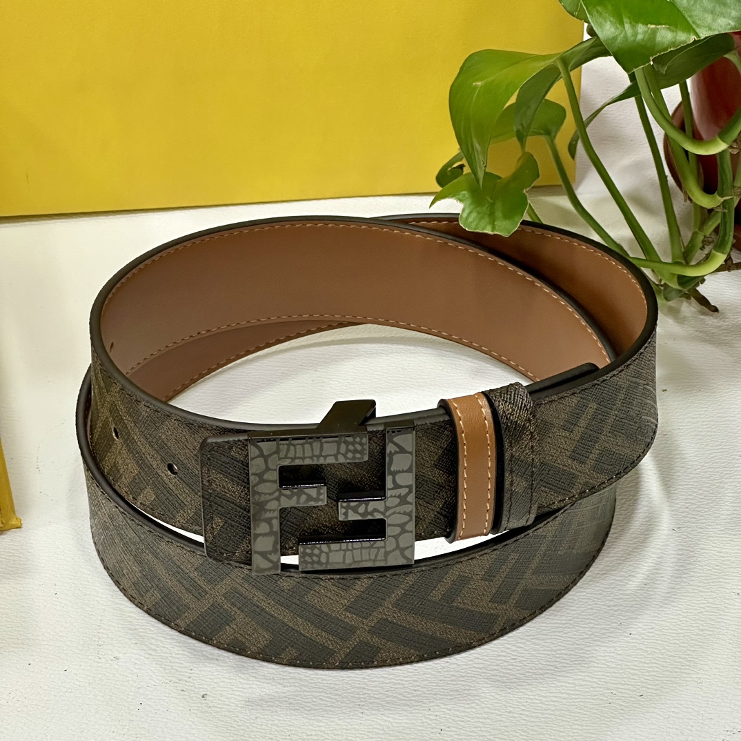 
     FENDI（芬迪）专柜同款 宽4.0CM 双环正反用腰带 FF按钉搭扣 土黄Cuoio  R