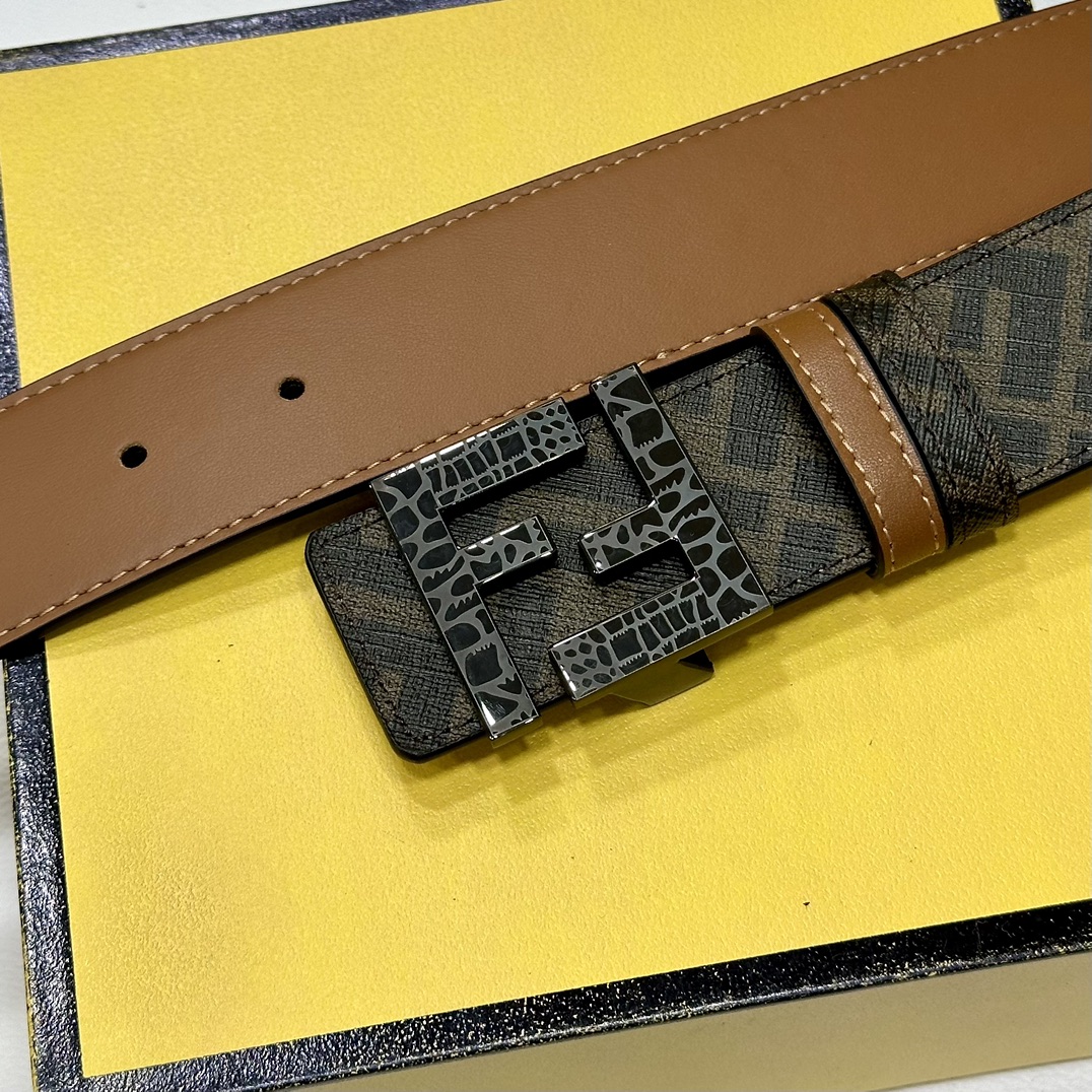 
     FENDI（芬迪）专柜同款 宽4.0CM 双环正反用腰带 FF按钉搭扣 土黄Cuoio  R