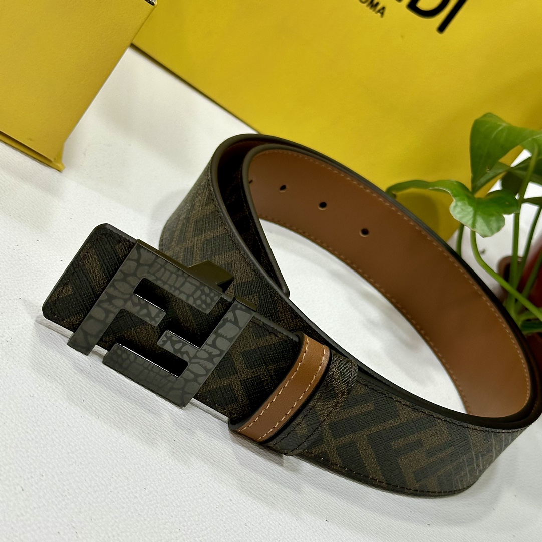 
     FENDI（芬迪）专柜同款 宽4.0CM 双环正反用腰带 FF按钉搭扣 土黄Cuoio  R