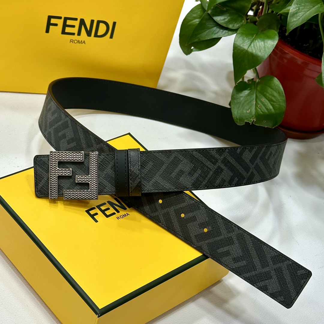 FENDI芬迪专柜同款宽4.0CM双环正反用腰带FF按钉搭扣黑色CuoioRomano皮革材质反面面料带