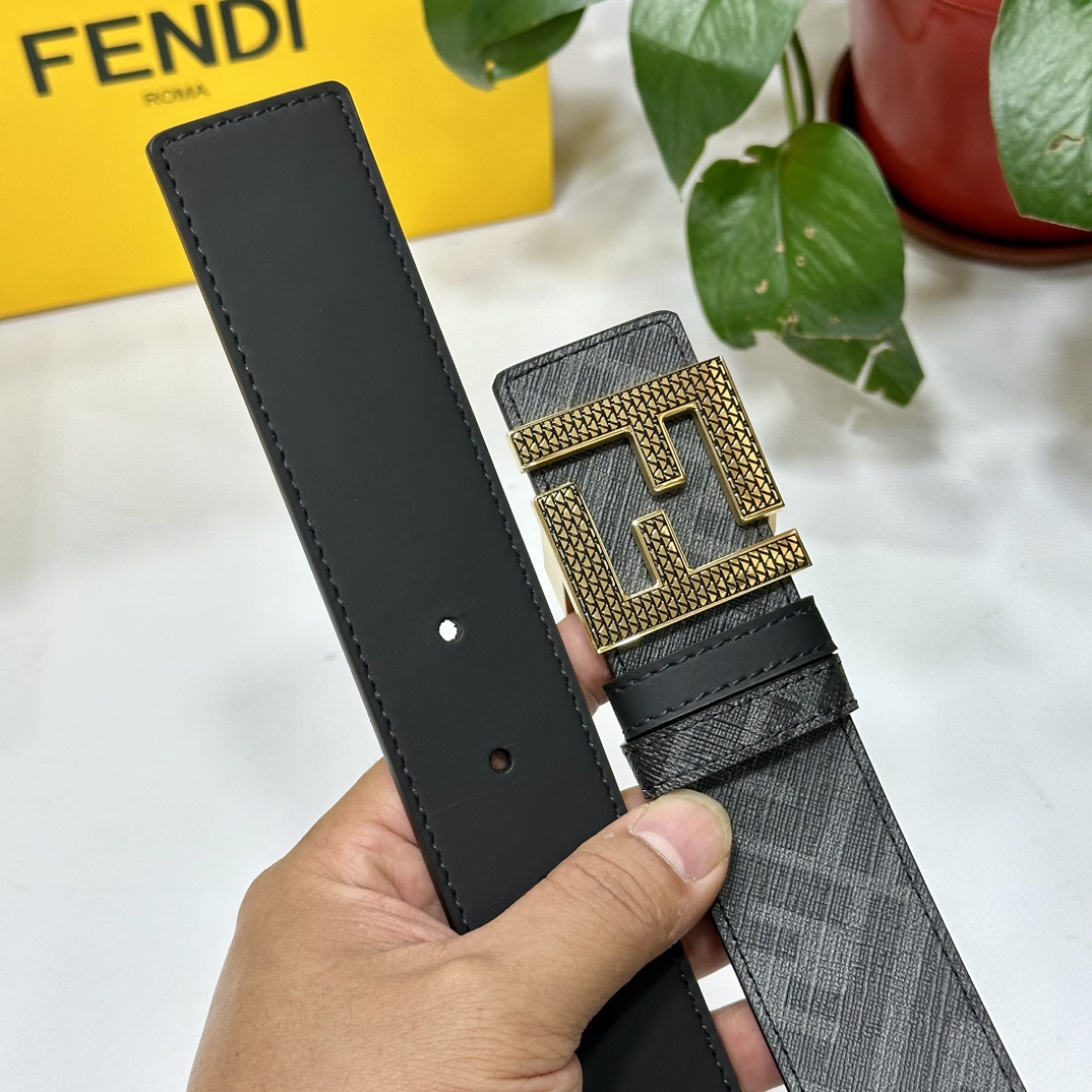 FENDI芬迪专柜同款宽4.0CM双环正反用腰带FF按钉搭扣黑色CuoioRomano皮革材质反面面料带