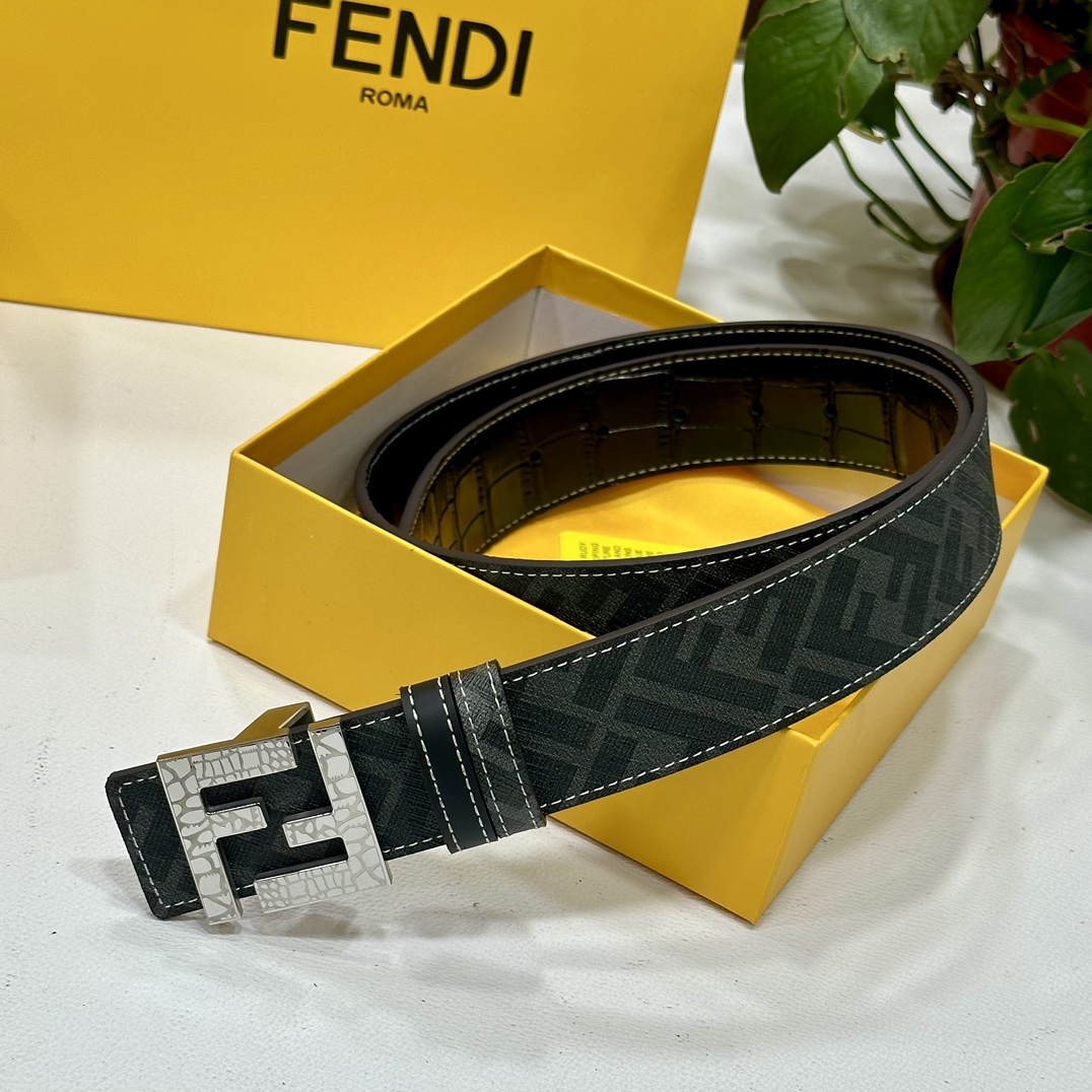 FENDI芬迪专柜同款宽4.0CM双环正反用腰带FF按钉搭扣黑色CuoioRomano皮革材质反面面料带