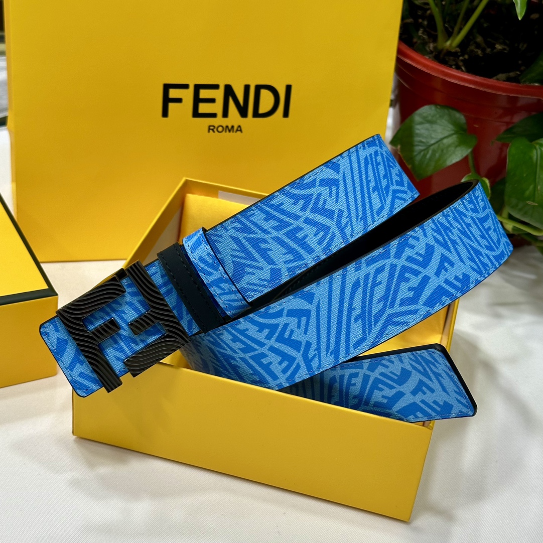 FENDl芬迪专柜同款宽40MM原版定制天蓝色FFVertigo图案皮料搭配FF按钉钢扣时尚潮流经典百搭