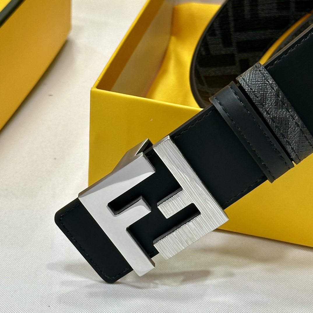 FENDI芬迪专柜同款宽4.0CM双环正反用腰带FF按钉搭扣黑色CuoioRomano皮革材质反面面料带