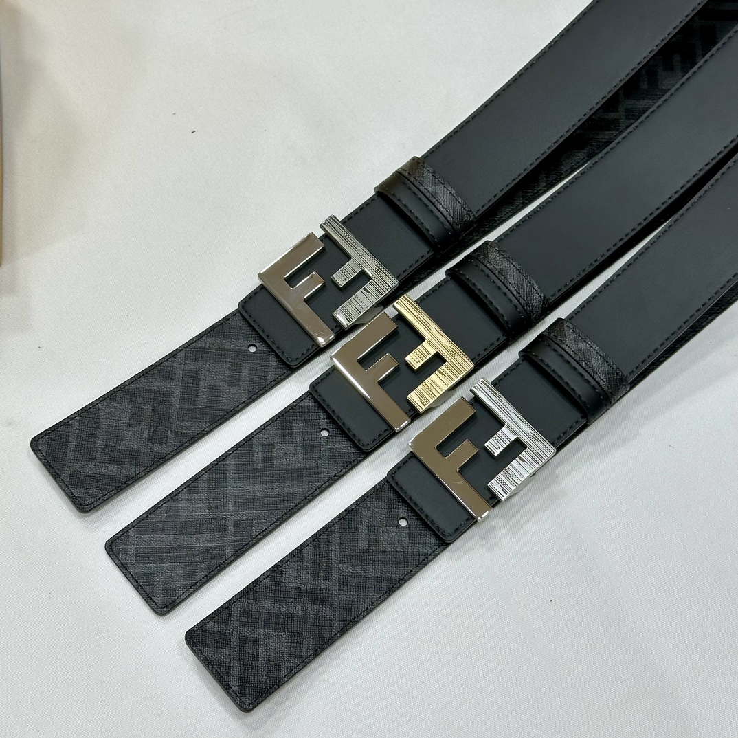 FENDI芬迪专柜同款宽4.0CM双环正反用腰带FF按钉搭扣黑色CuoioRomano皮革材质反面面料带