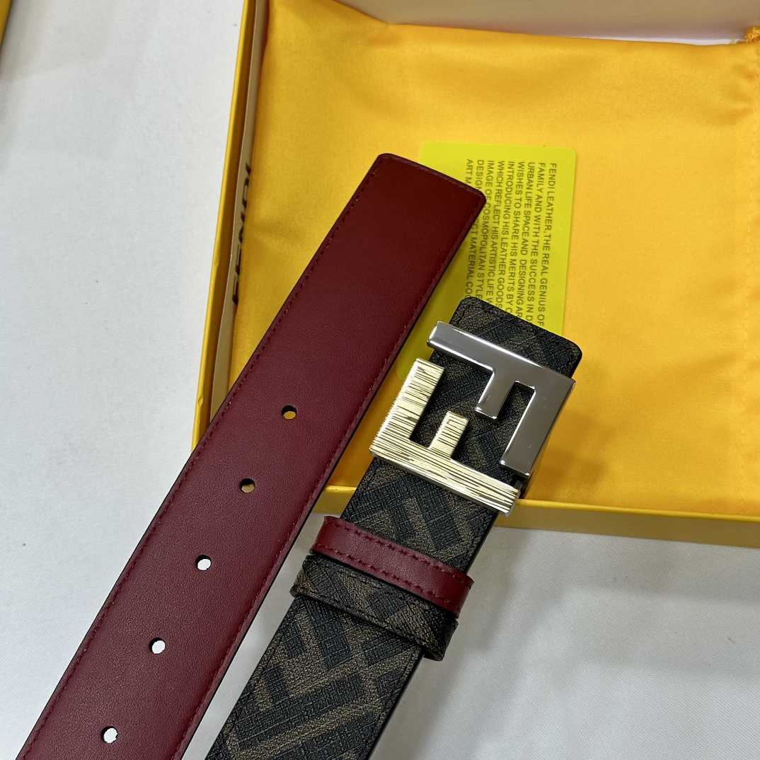FENDI芬迪专柜同款宽4.0CM双环正反用腰带FF按钉搭扣酒红色CuoioRomano皮革材质反面面料