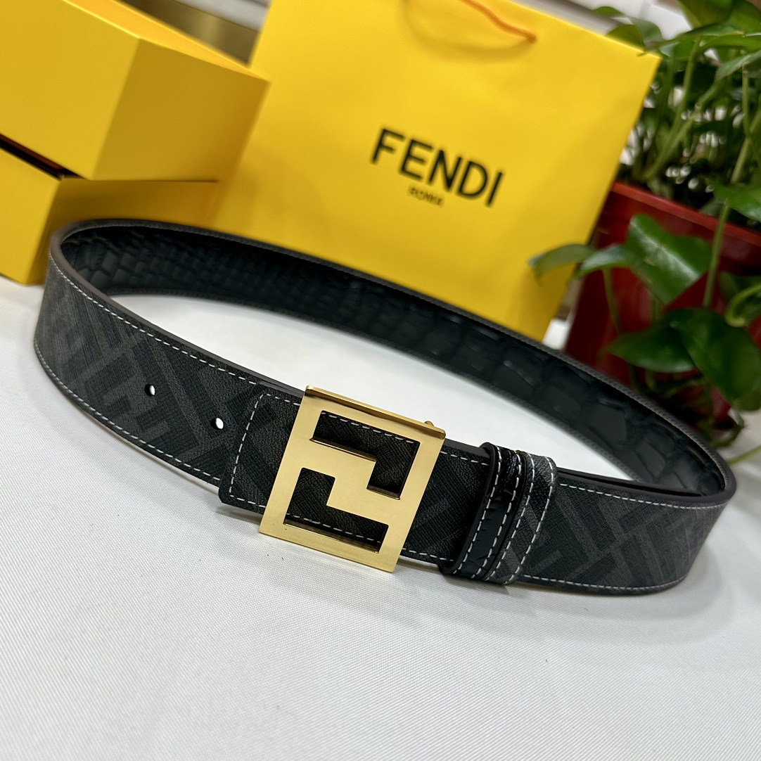 FENDI芬迪专柜同款宽4.0CM双环正反用腰带FF按钉搭扣黑色CuoioRomano皮革材质反面面料带