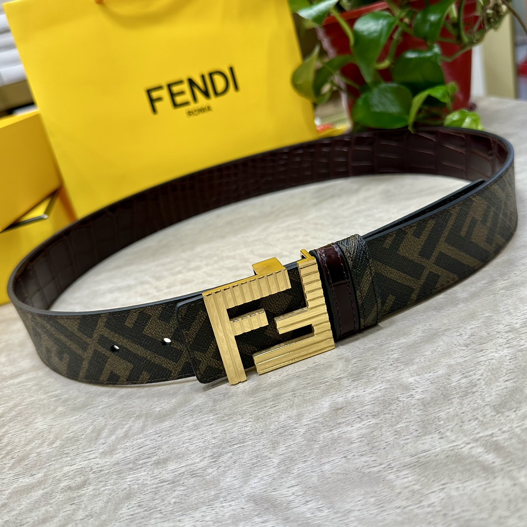 FENDI芬迪专柜同款宽4.0CM双环正反用腰带FF按钉搭扣棕色CuoioRomano皮革材质反面面料带