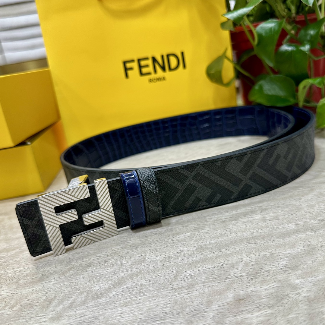 FENDI芬迪专柜同款宽4.0CM双环正反用腰带FF按钉搭扣兰色CuoioRomano皮革材质反面面料带