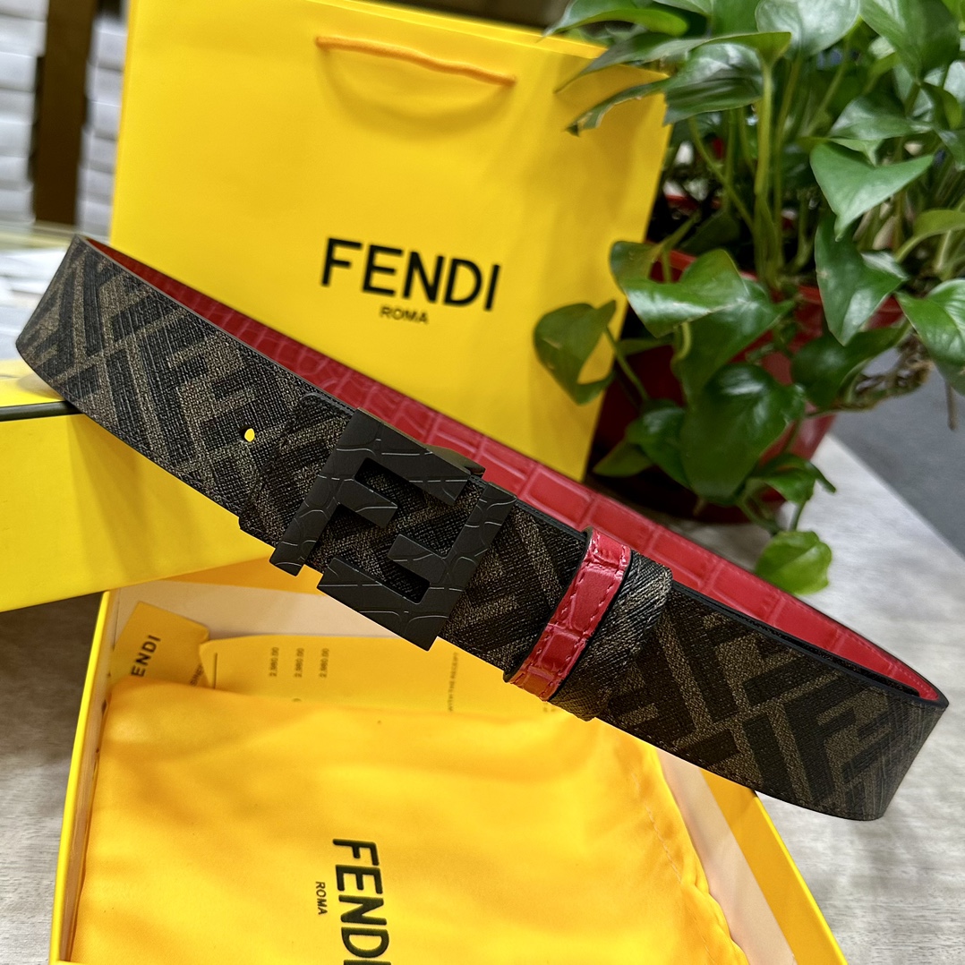 FENDI芬迪专柜同款宽4.0CM双环正反用腰带FF按钉搭扣红色CuoioRomano皮革材质反面面料带