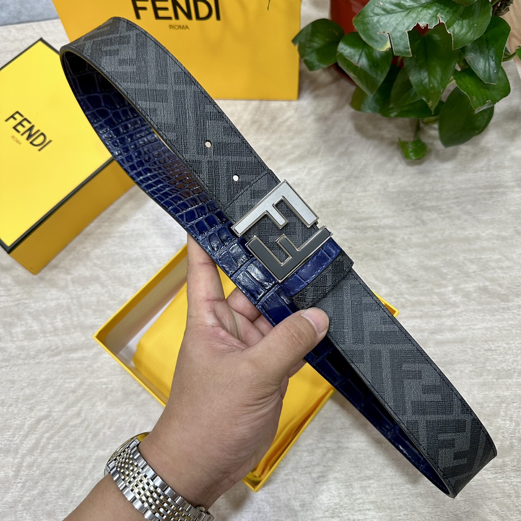 FENDI芬迪专柜同款宽4.0CM双环正反用腰带FF按钉搭扣兰色CuoioRomano皮革材质反面面料带