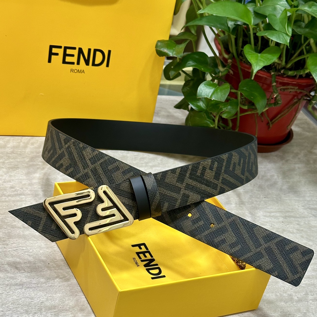 FENDI芬迪专柜同款宽4.0CM双环正反用腰带FF按钉搭扣黑色CuoioRomano皮革材质反面面料带