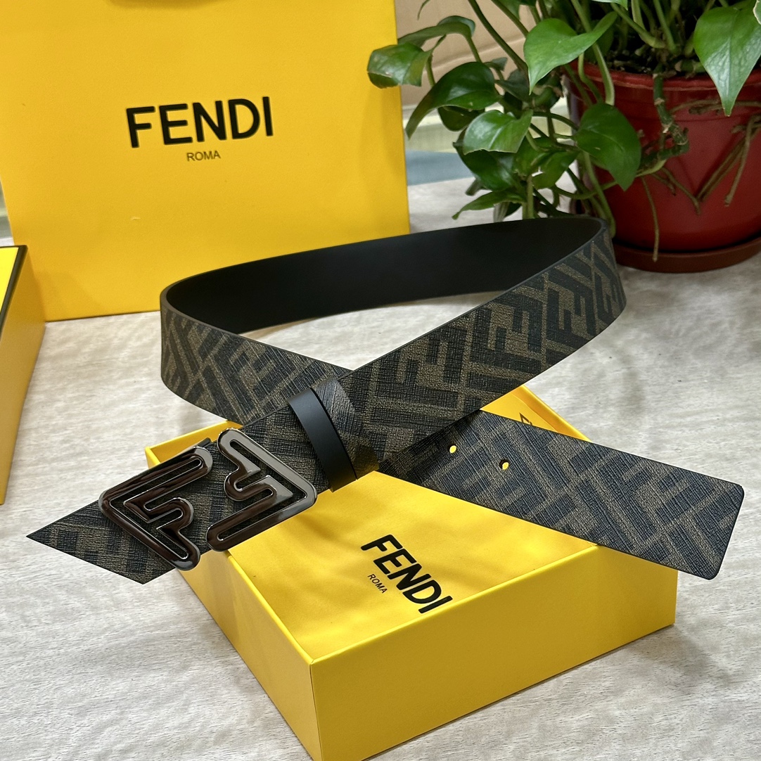 FENDI芬迪专柜同款宽4.0CM双环正反用腰带FF按钉搭扣黑色CuoioRomano皮革材质反面面料带