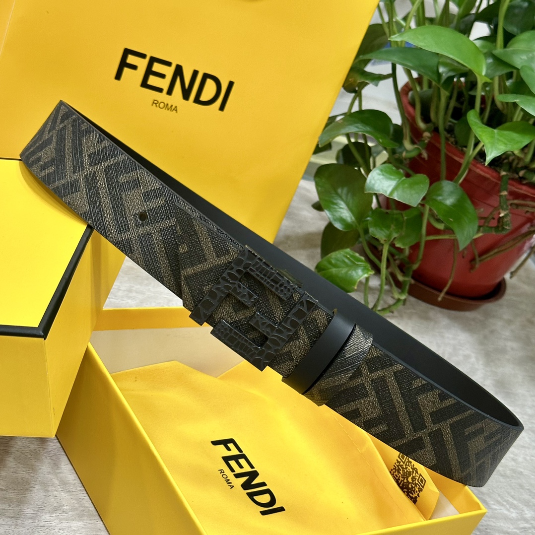 FENDI芬迪专柜同款宽4.0CM双环正反用腰带FF按钉搭扣黑色CuoioRomano皮革材质反面面料带