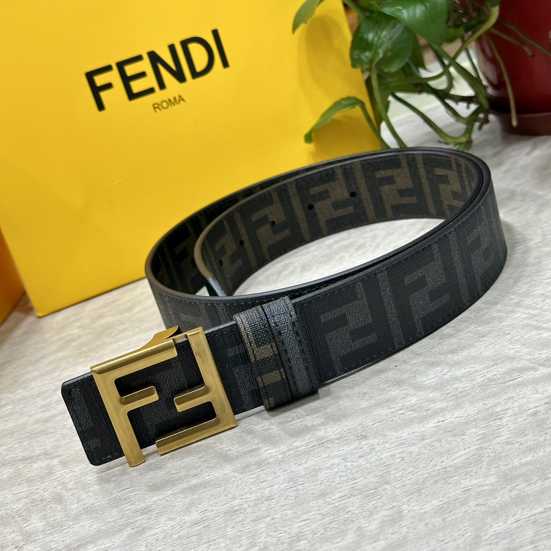 FENDI芬迪专柜同款宽4.0CM双环正FF按钉搭扣黑色CuoioRomano皮革材质反面面料带有烟草黄