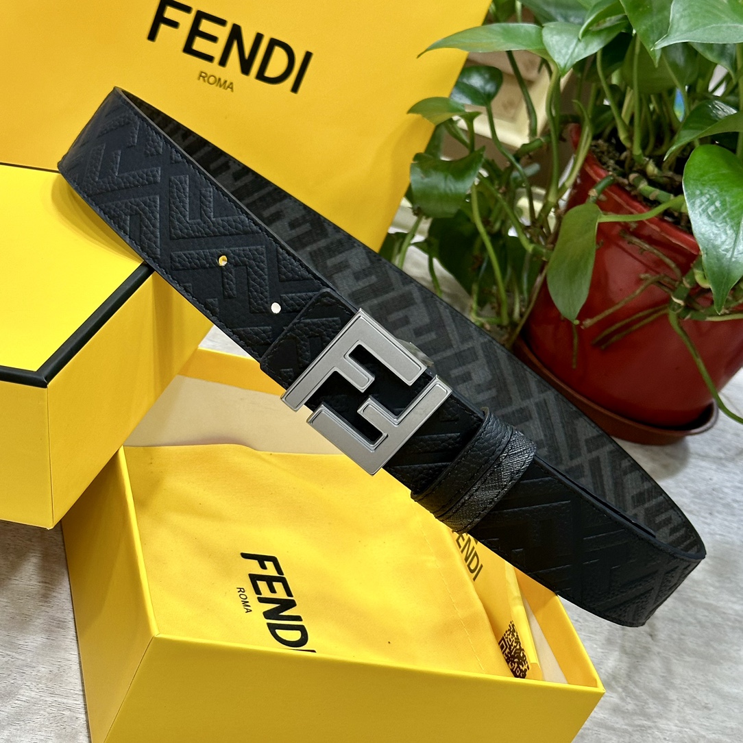 FENDI芬迪专柜同款宽4.0CM双环正反用腰带FF按钉搭扣黑色CuoioRomano皮革材质反面面料带