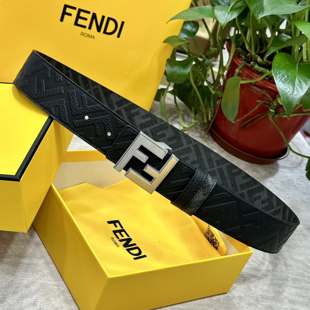 FENDI芬迪专柜同款宽4.0CM双环正反用腰带FF按钉搭扣黑色CuoioRomano皮革材质反面面料带