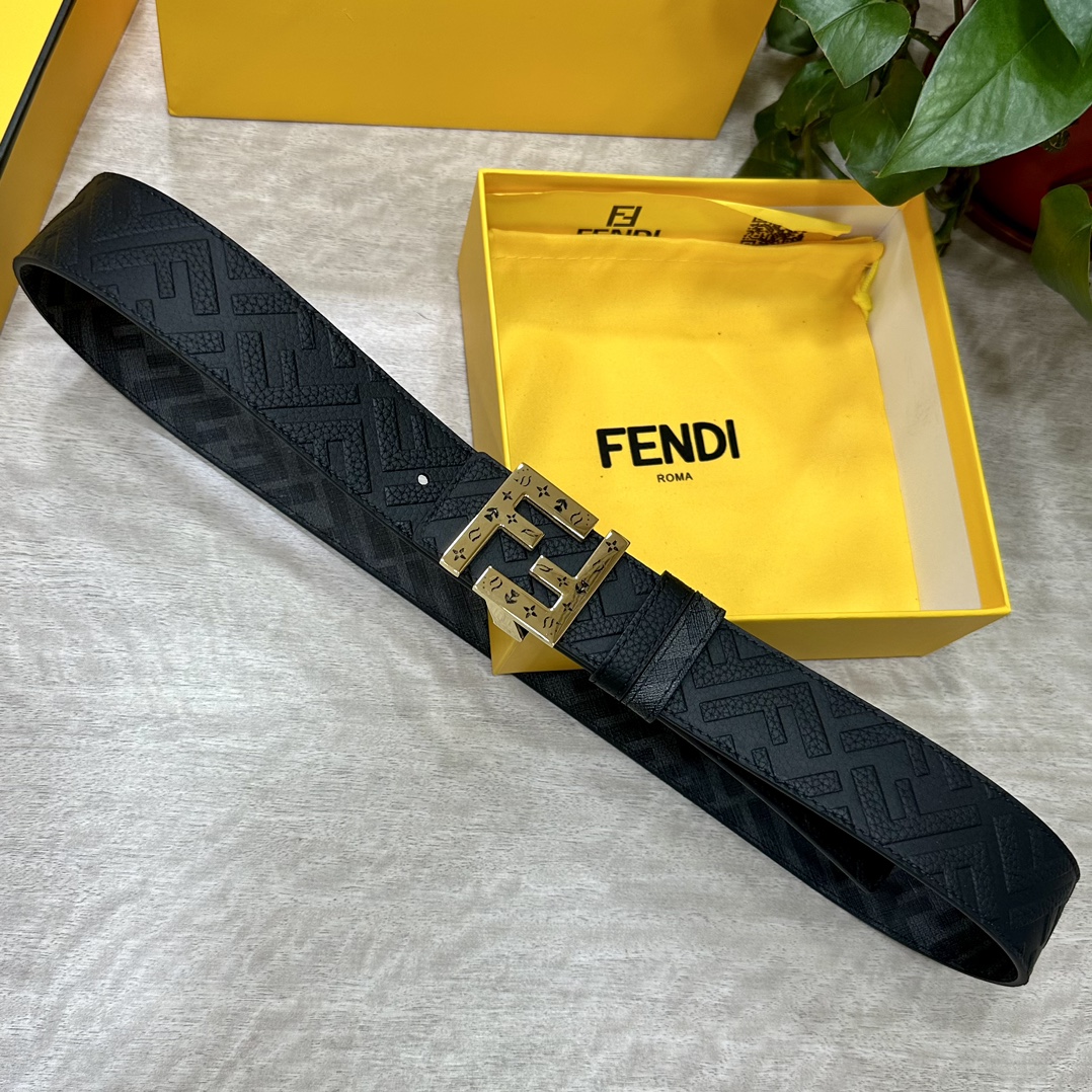 FENDI芬迪专柜同款宽4.0CM双环正反用腰带FF按钉搭扣黑色CuoioRomano皮革材质反面面料带