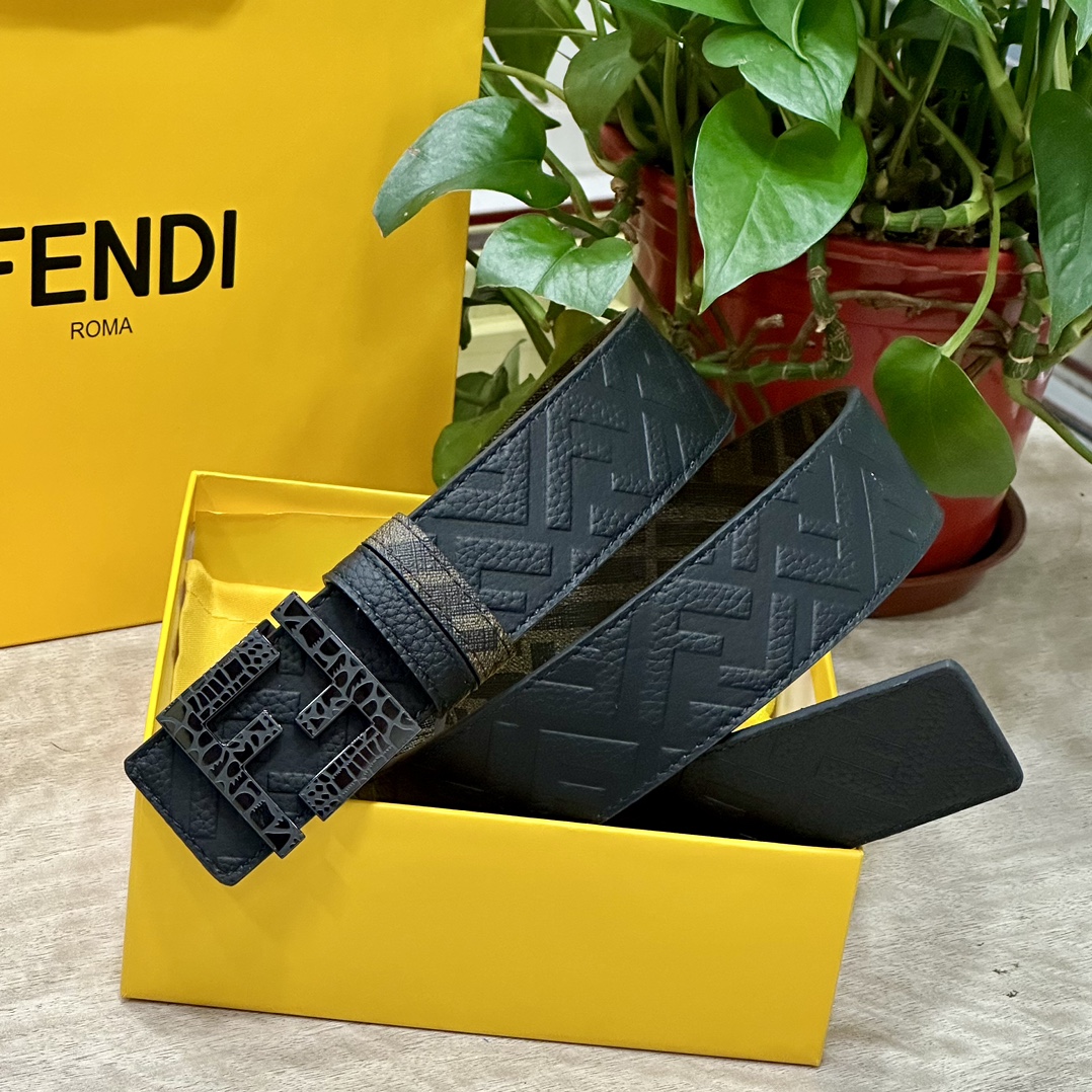 FENDI芬迪专柜同款宽4.0CM双环正反用腰带FF按钉搭扣黑色CuoioRomano皮革材质反面面料带