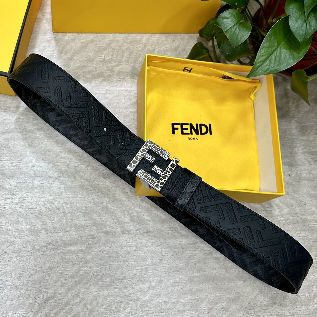 FENDI芬迪专柜同款宽4.0CM双环正反用腰带FF按钉搭扣黑色CuoioRomano皮革材质反面面料带