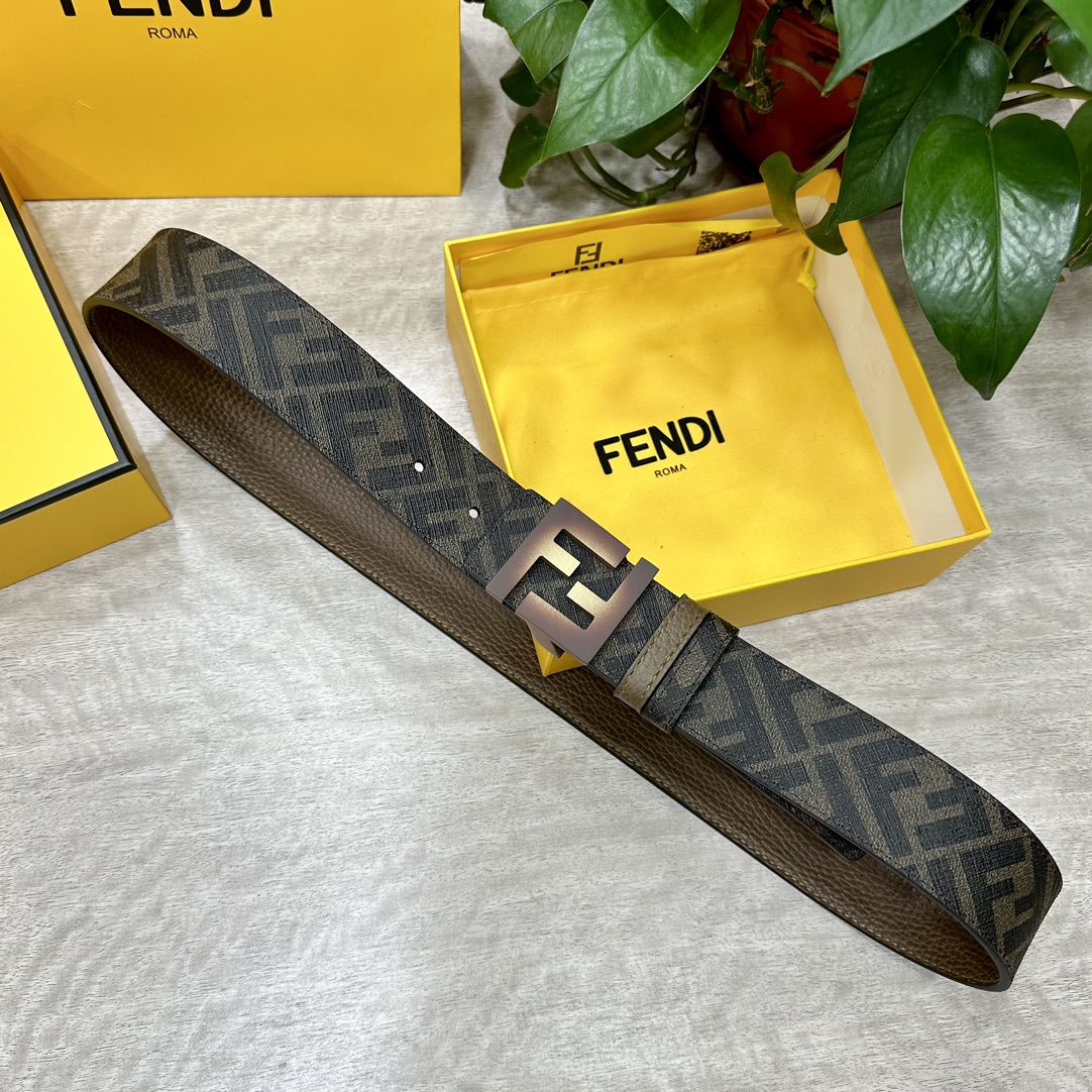 FENDI芬迪专柜同款宽4.0CM双环正反用腰带FF按钉搭扣咖啡色CuoioRomano皮革材质反面面料