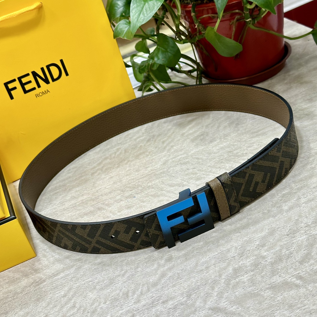 FENDI芬迪专柜同款宽4.0CM双环正反用腰带FF按钉搭扣咖啡色CuoioRomano皮革材质反面面料