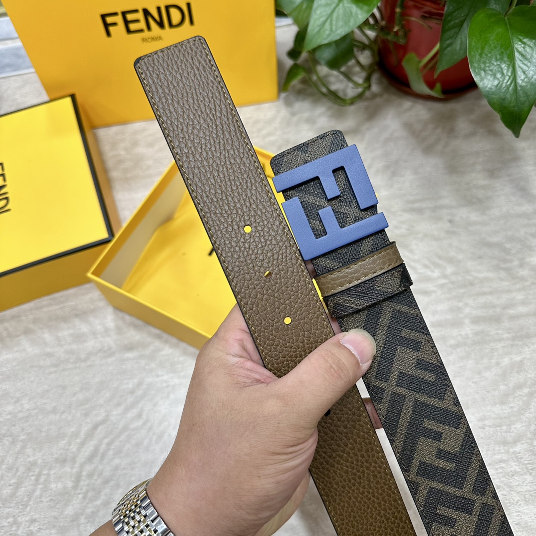 FENDI芬迪专柜同款宽4.0CM双环正反用腰带FF按钉搭扣咖啡色CuoioRomano皮革材质反面面料