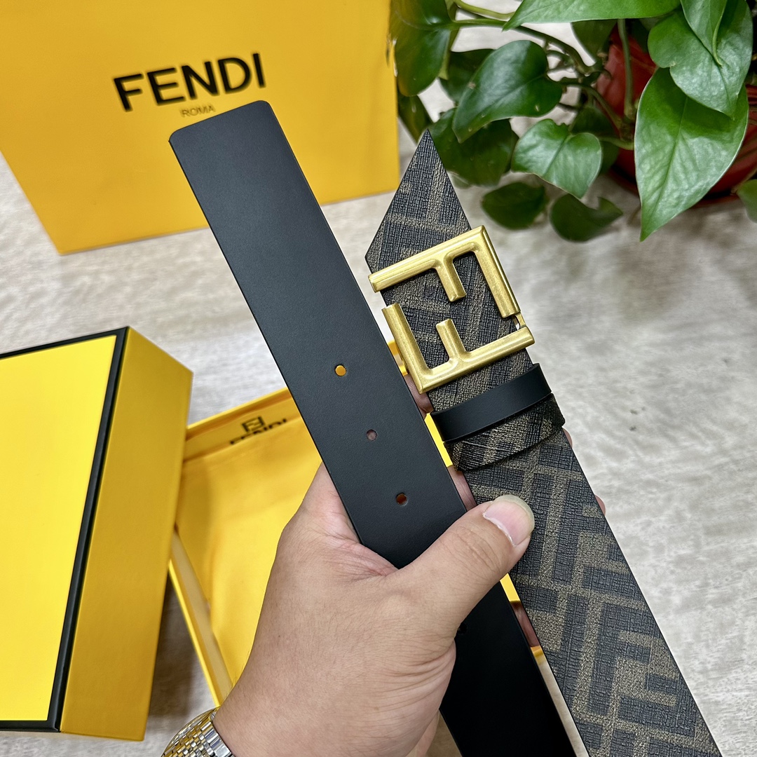 FENDI芬迪专柜同款宽4.0CM双环正反用腰带FF按钉搭扣黑色CuoioRomano皮革材质反面面料带