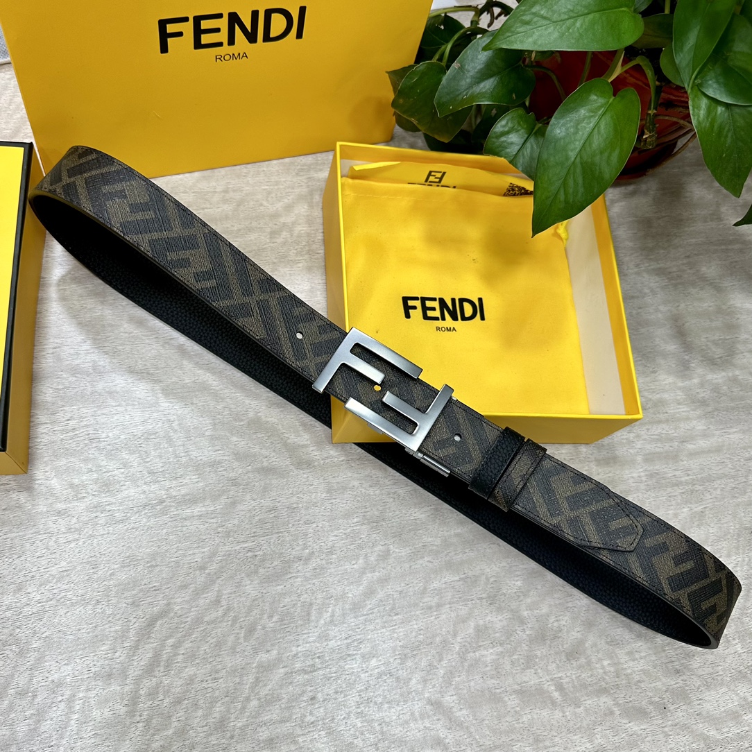 FENDI芬迪专柜同款宽35mm双环正反用腰带FF按钉搭扣黑色CuoioRomano皮革材质反面面料带有