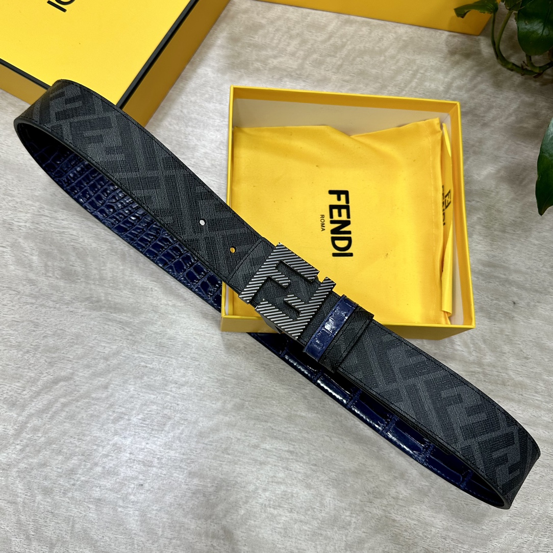 FENDI芬迪专柜同款宽4.0CM双环正反用腰带FF按钉搭扣兰色CuoioRomano皮革材质反面面料带