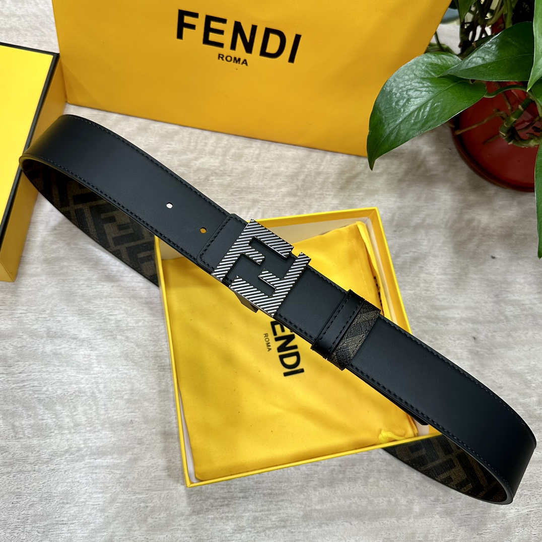 FENDI芬迪专柜同款宽4.0CM双环正反用腰带FF按钉搭扣黑色CuoioRomano皮革材质反面面料带