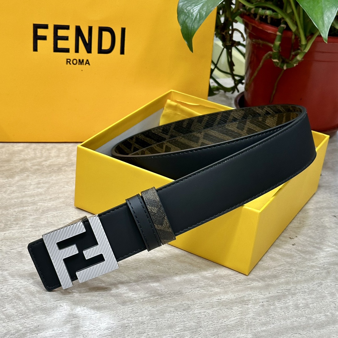 FENDI芬迪专柜同款宽4.0CM双环正反用腰带FF按钉搭扣黑色CuoioRomano皮革材质反面面料带