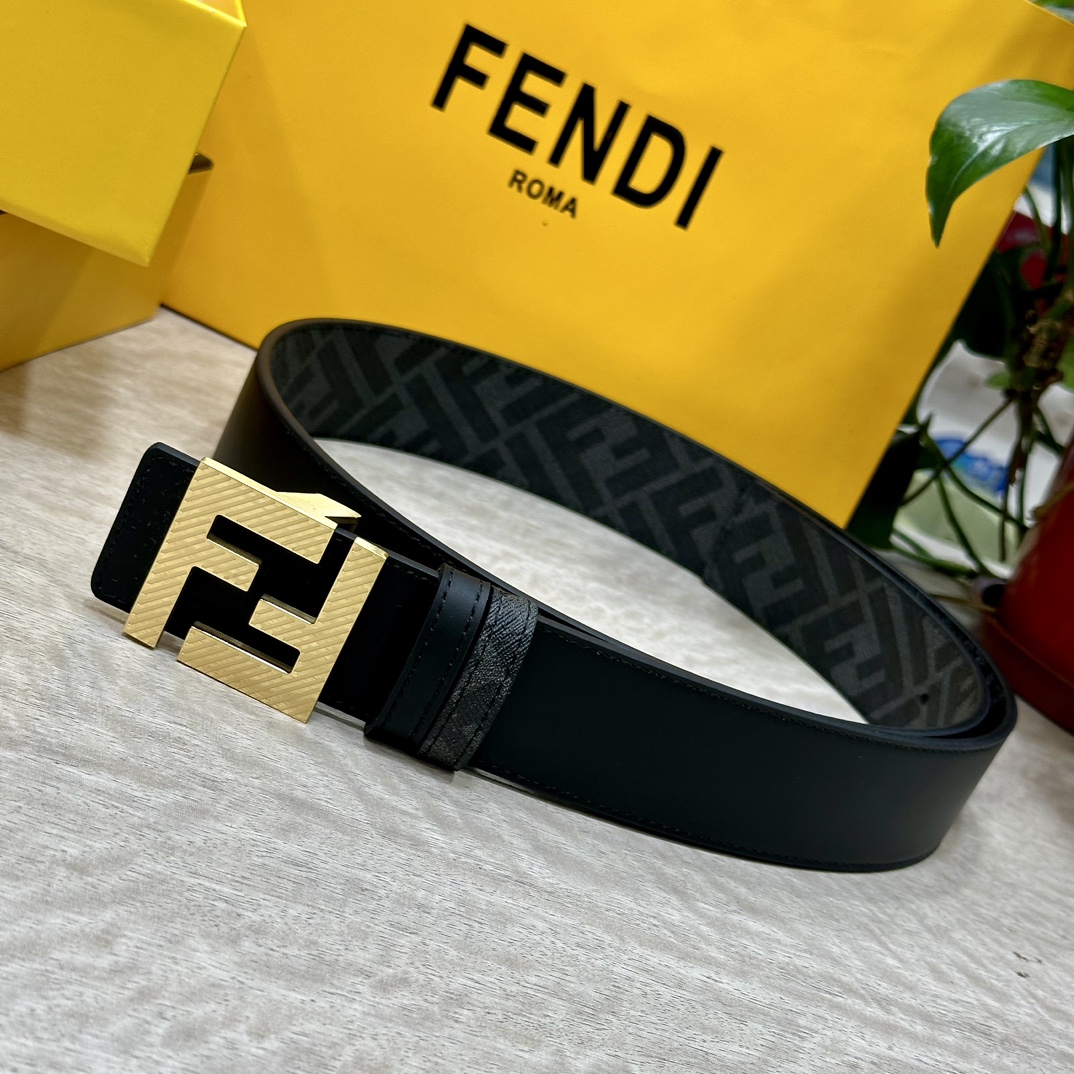 FENDI芬迪专柜同款宽4.0CM双环正反用腰带FF按钉搭扣黑色CuoioRomano皮革材质反面面料带