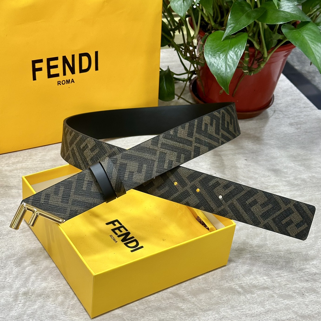 FENDI芬迪专柜同款宽4.0CM双环正反用腰带F按钉搭扣黑色CuoioRomano皮革材质反面面料带有