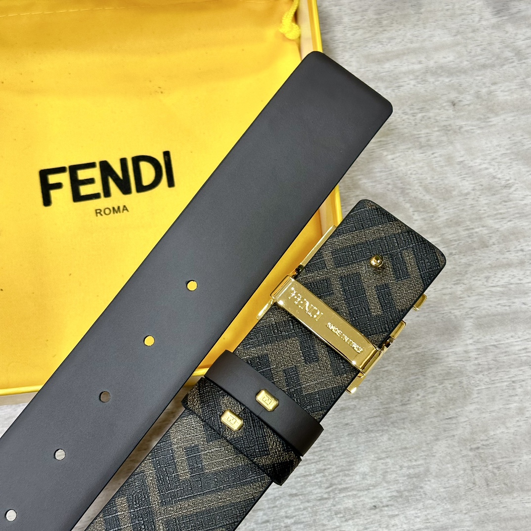 FENDI芬迪专柜同款宽4.0CM双环正反用腰带FF按钉搭扣咖啡色CuoioRomano皮革材质反面面料