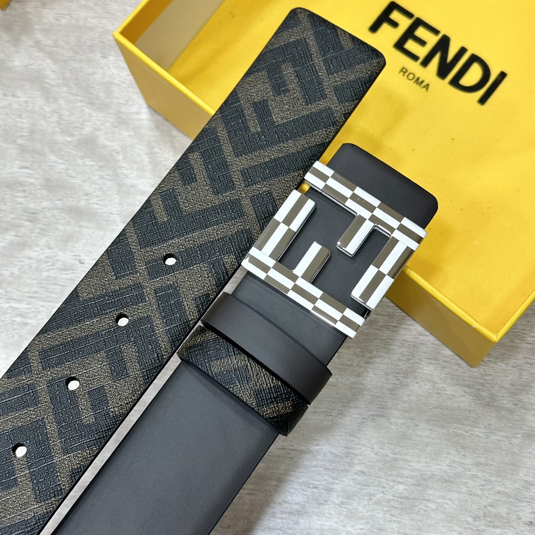 FENDI芬迪专柜同款宽4.0CM双环正反用腰带FF按钉搭扣咖啡色CuoioRomano皮革材质反面面料