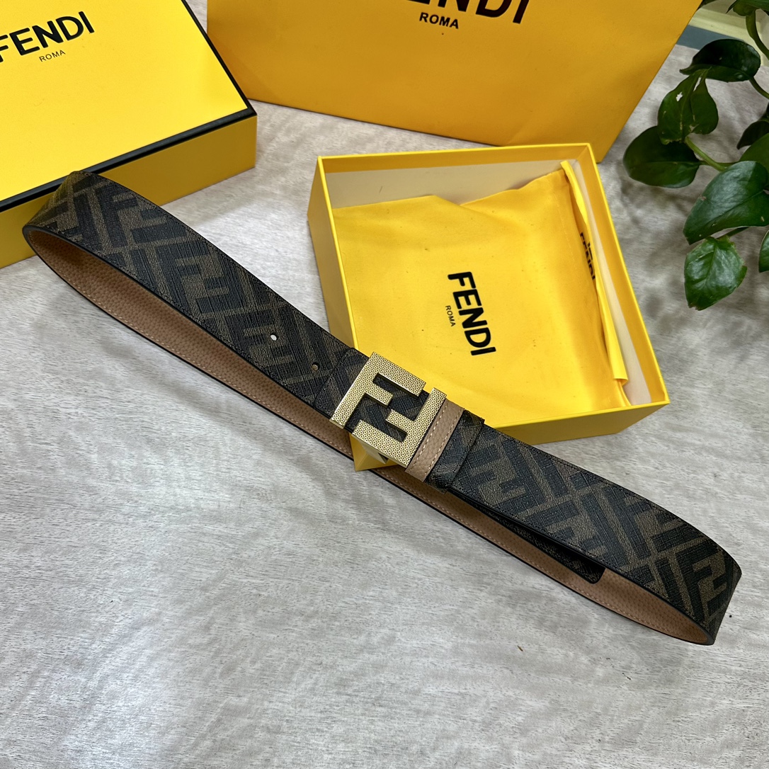 FENDI芬迪专柜同款宽4.0CM双环正反用腰带FF按钉搭扣棕色CuoioRomano皮革材质反面面料带