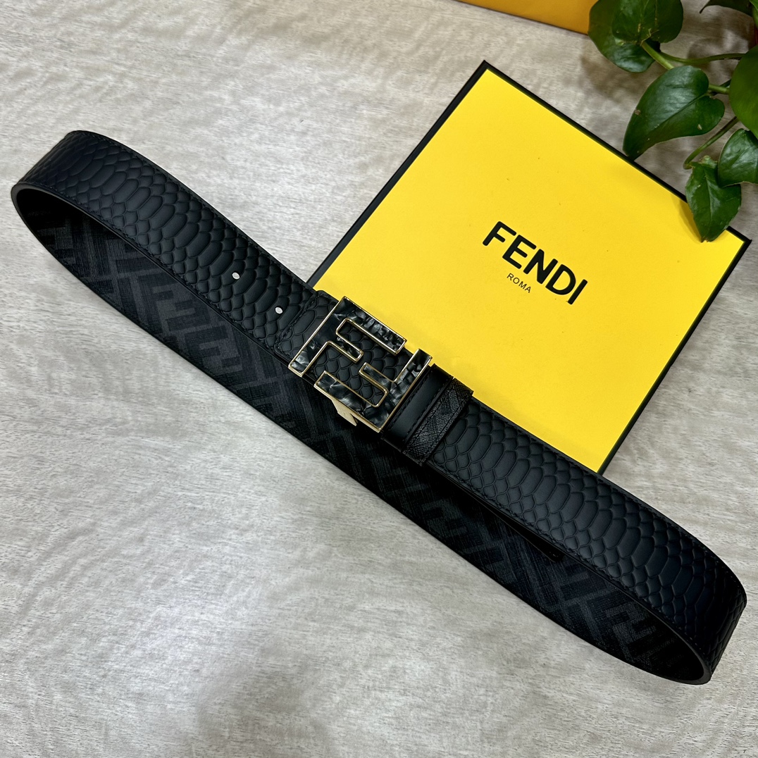 FENDI芬迪专柜同款宽4.0CM双环正反用腰带F按钉搭扣黑色CuoioRomano皮革材质反面面料带有